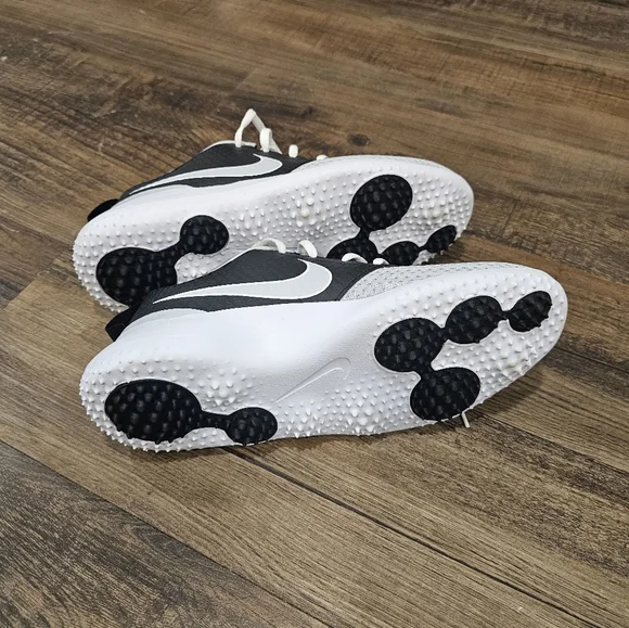 New Nike Golf Shoes | Size 7Y - Picture 3 of 5